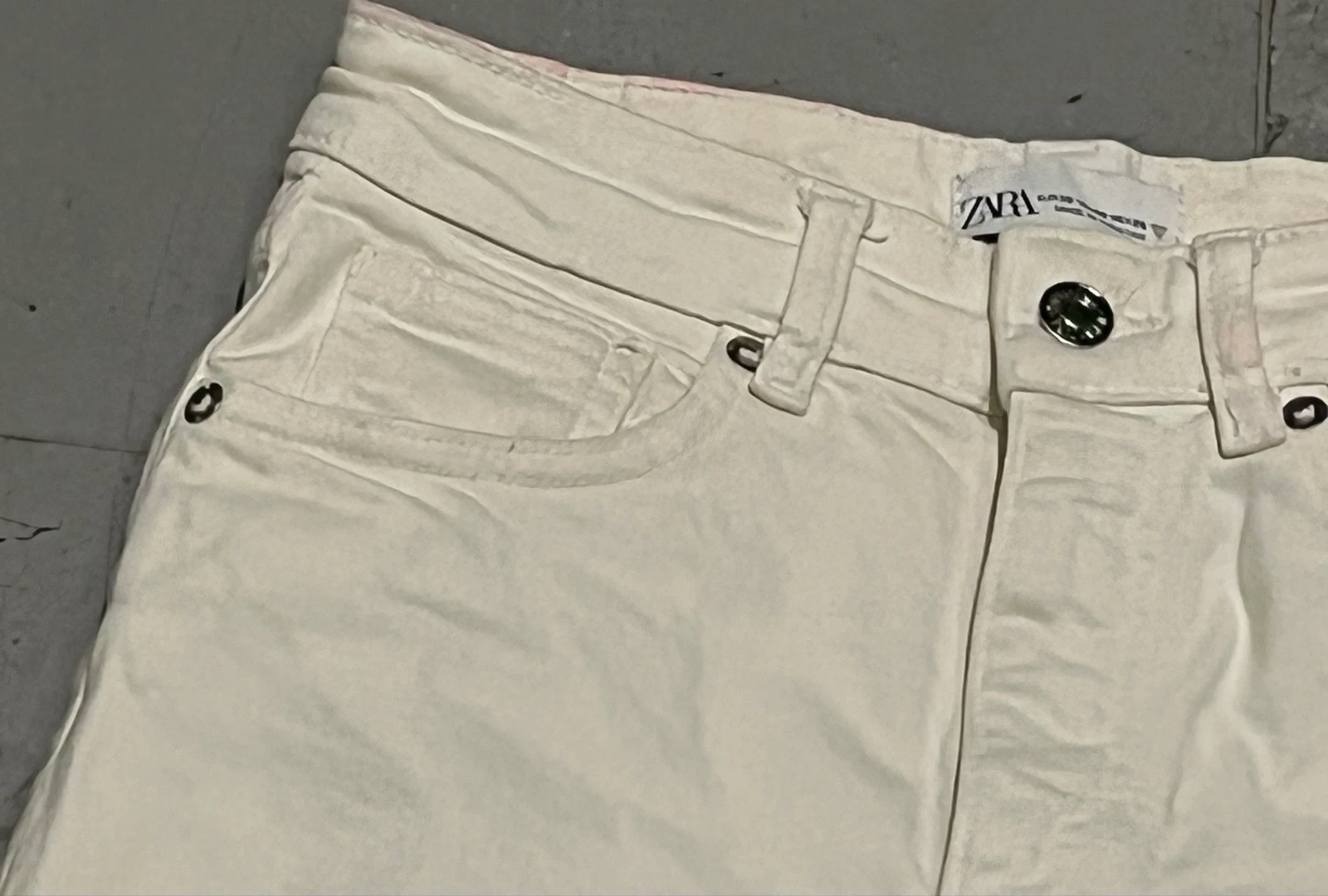 Calça jeans branca desgastada Desi – photo 5